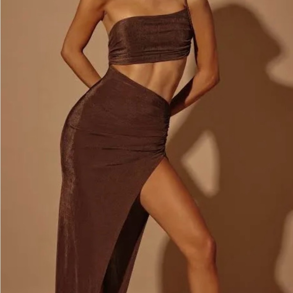 One shoulder cut out maxi dress